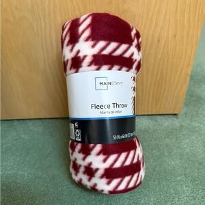 Brand New Mainstays Fleece Blanket – Soft & Cozy, 50x60 Red burgundy